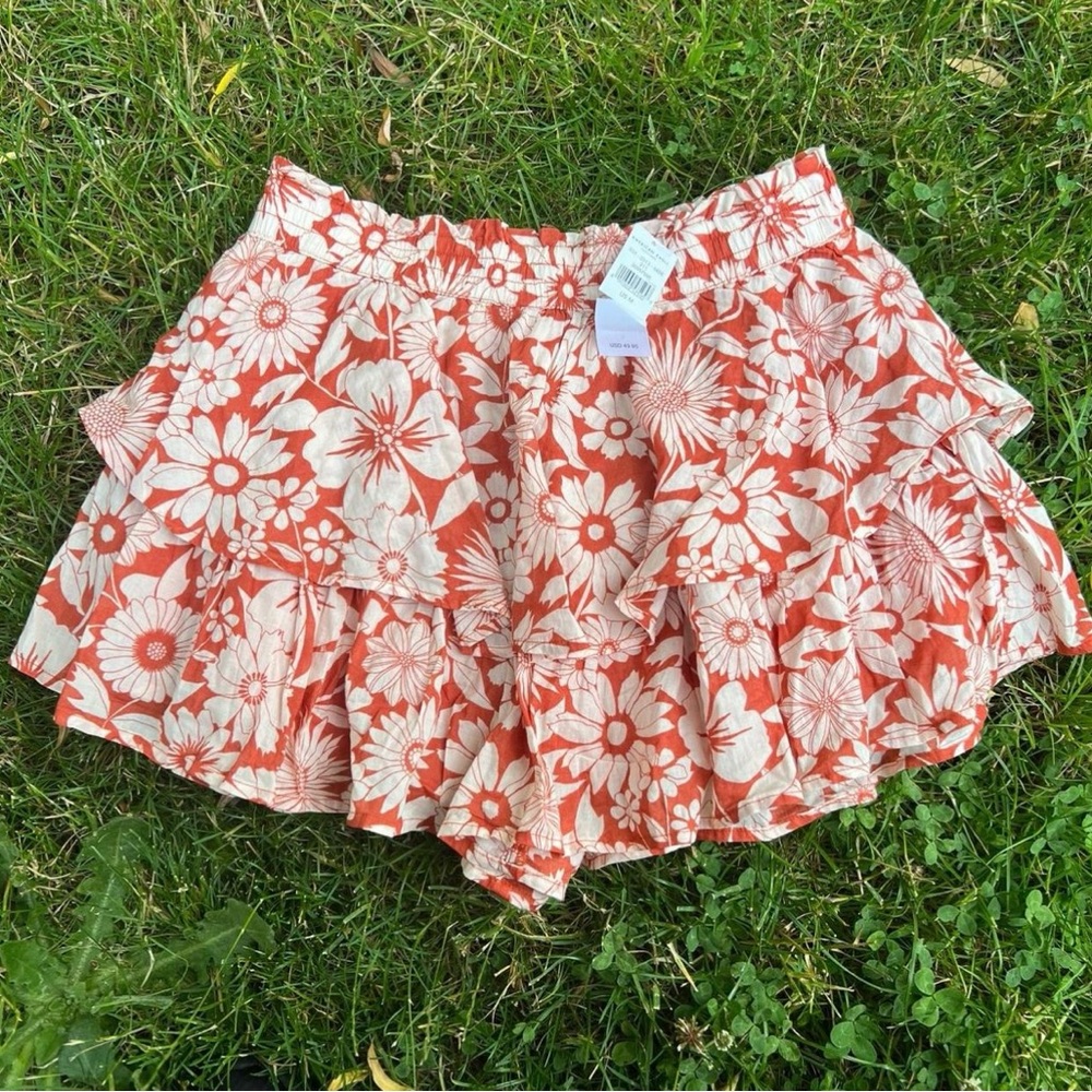 American Eagle Outfitters Rust & Cream Floral Tiered Shorts
